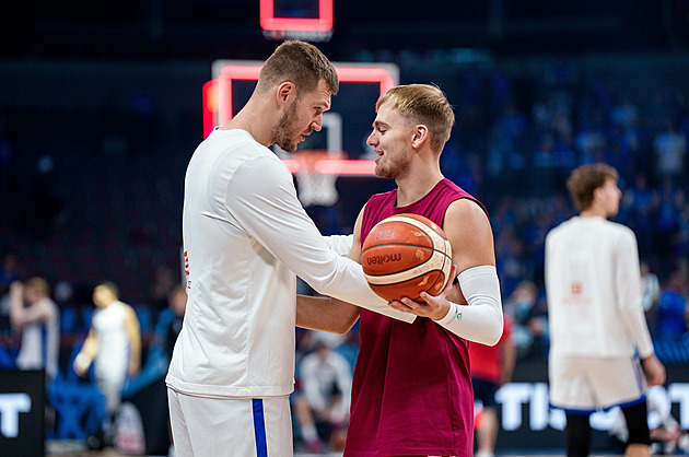 EuroBasket ONLINE: Jak se rozloučí Češi? S Lotyši dokázali na úvod držet krok