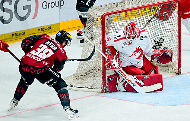 ONLINE: Sparta ve šlágru s Třincem zvyšuje, Liberec přehrál Pardubice
