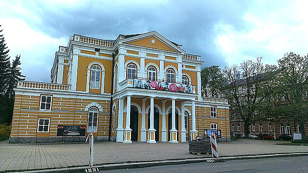 Vulvová louka a penisový les. Divadelní hra měla dětem přiblížit sex, strhl se poprask