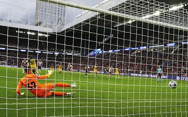 ONLINE: Startuje Liga mistrů. Kovář dostal tři góly, Arsenal vede na Bilbau