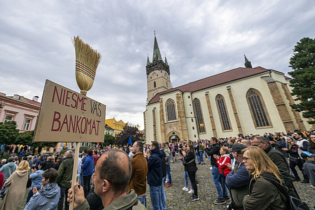 Nejsme váš bankomat. Slováci vyšli do ulic proti vyššímu zdravotnímu pojištění