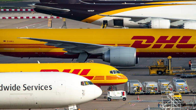 Výbuchy v evropských skladech DHL zosnovali ruští záškodníci, tvrdí Litevci