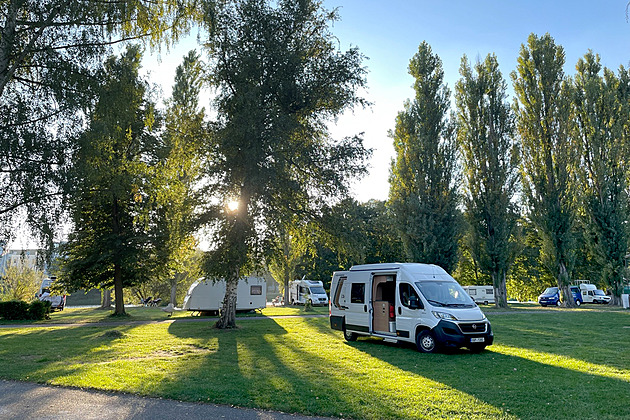 Babí léto dorazí o víkendu v plné síle, teploty budou atakovat tropickou třicítku