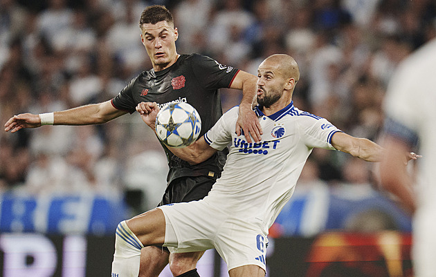ONLINE: Leverkusen srovnává v Lize mistrů v Kodani. Pak v akci Barcelona či City