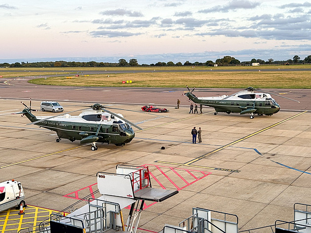 Vrtulník s Trumpem nouzově přistál kvůli závadě. Prezident přesedal do náhradního