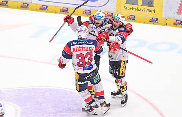 ONLINE: Liberec srovnal v Brně. Pardubice zlomily odpor Olomouce, vedou i Budějovice