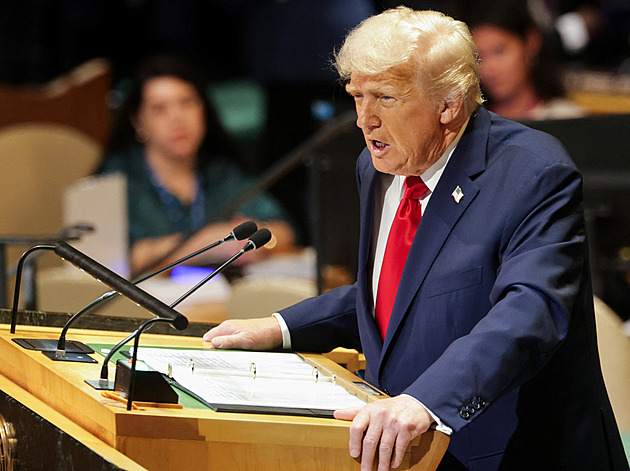 Trumpovi v OSN vypadlo čtecí zařízení, chválil se za ukončení válek