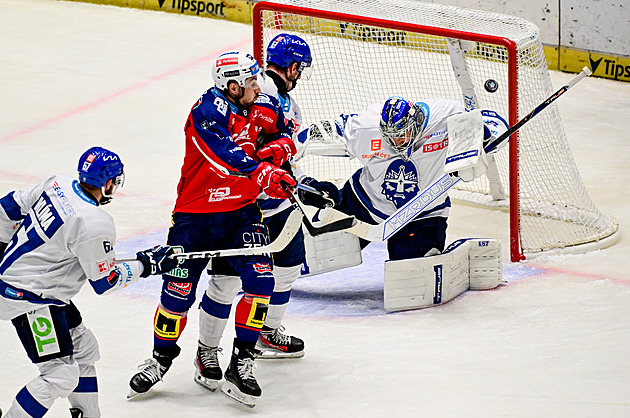 ONLINE: Pardubice ničí Kladno, Sparta prohrává, Litvínov i Liberec otáčí