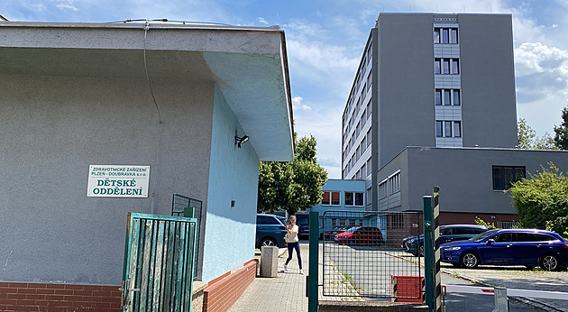 Dětské doktorky z Doubravky na ulici neskončí, řešení se nakonec našlo