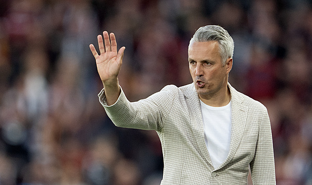 Někdo si rotaci nezaslouží, spílal Janotka po pohárové blamáži. Kritizoval i rozhodčí