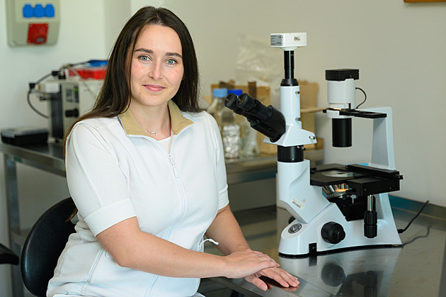 Vědkyně zkoumá biomateriály, které by mohly nahradit poškozené lidské tkáně