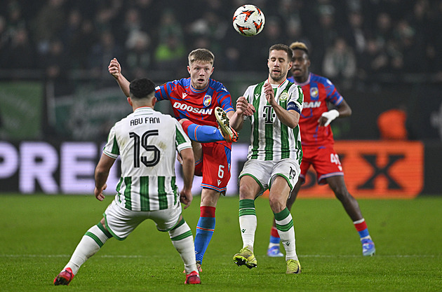 ONLINE: Ferencváros - Plzeň 0:1, po čtvrt hodině se prosazuje Durosinmi
