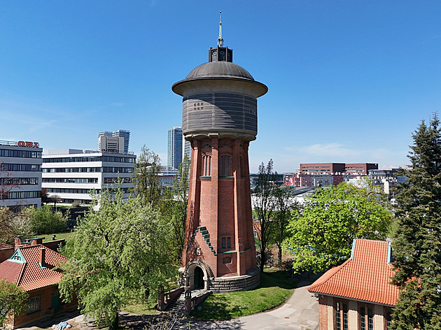 Jedinečná příležitost. Nahlédněte do unikátní vodárenské věže v pražské Michli