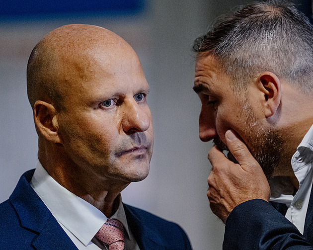 Pátý den Dozimetru. Pokračuje výpověď Hlubučka, po něm přijde člen DPP