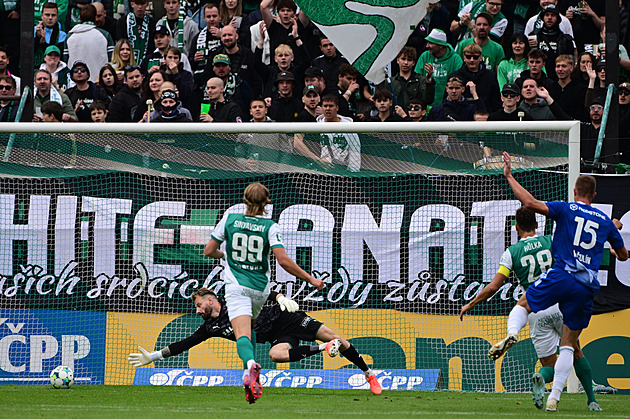 ONLINE: Bohemians - Olomouc 1:2, Vašulín za dvě minuty otočil stav, pak se ale zranil