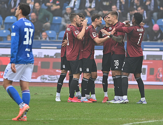 ONLINE: Ostrava - Sparta 0:3, favorit kontroluje zápas a míří za vítězstvím