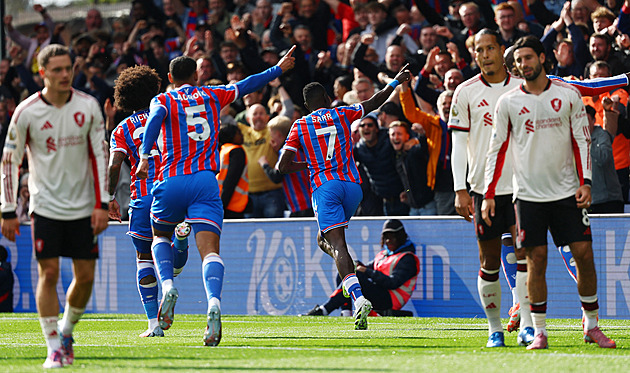 ONLINE: City vedou, Chelsea hraje v deseti. Liverpool srovnal, United jsou bez bodu