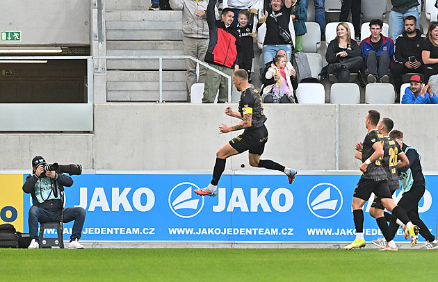 ONLINE: Hradec - Liberec 2:1, Vlkanova nádhernou šajtlí vrací domácím vedení