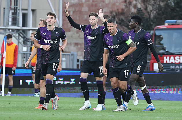 Vorlický dal Zbrojovce nádherný gól. Omluvil se a popřál jí: Za rok v lize!