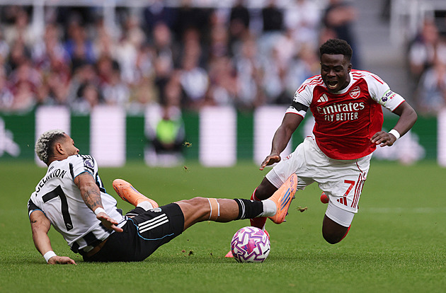 ONLINE: Newcastle vede nad Arsenalem, Aston Villa se dočkala první výhry v sezoně