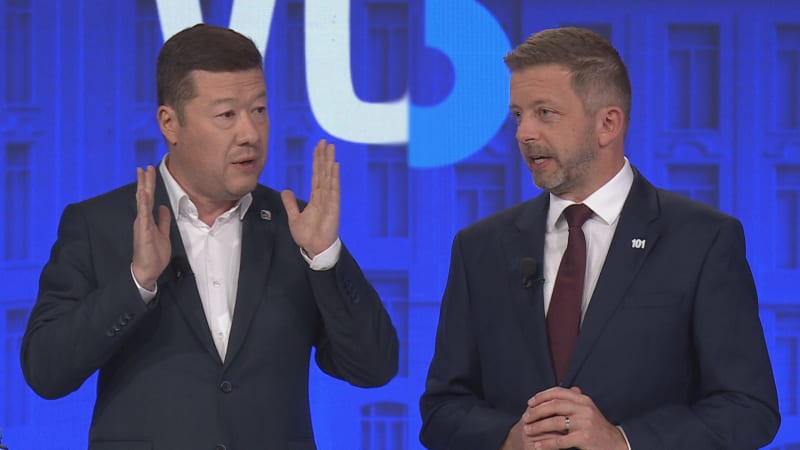 Jste český Don Corleone, vpálil Okamura Rakušanovi. A vy srab a oslík, reagoval ministr