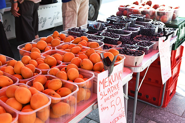 Trhy ve Valašském Meziříčí čelí kritice. Brzy by se však měly stěhovat