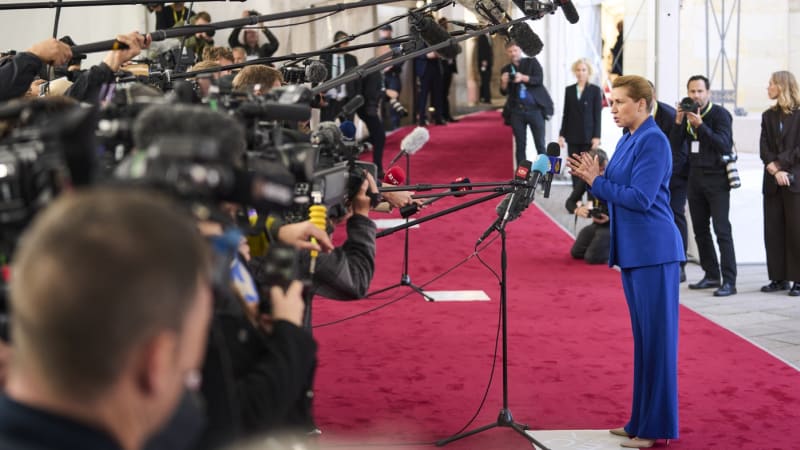 Prostě ty drony sestřelujte, radil Orbán kolegům na summitu EU v Kodani