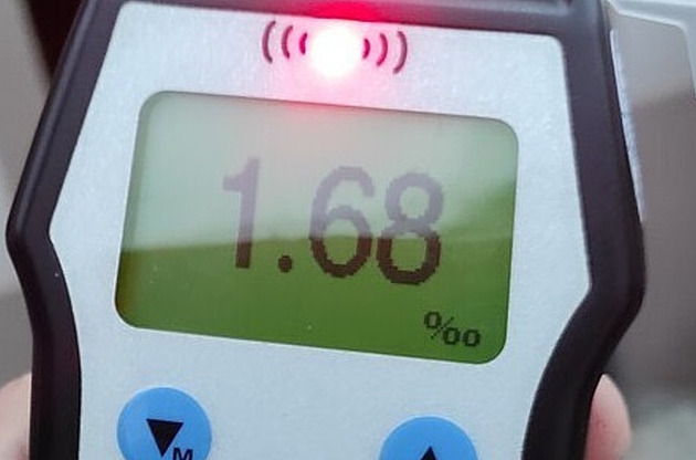 Opilá dvanáctiletá školačka sotva chodila, skončila v nemocnici