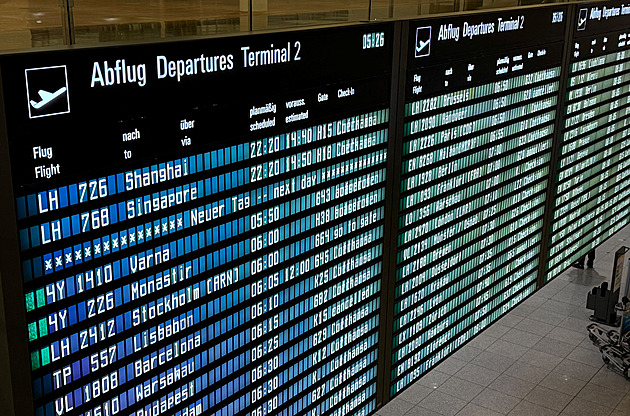 Poplach na letišti v Mnichově. Kvůli neznámým dronům zrušilo 17 letů