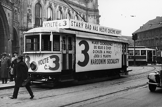 „Je to bahno,“ hodnotil Kramář volby. Vypjatá kampaň vládla i za první republiky