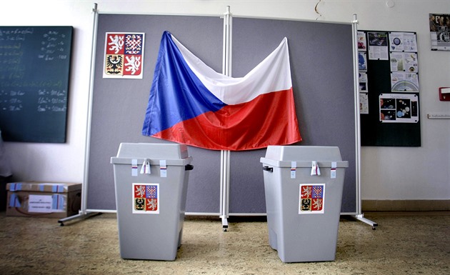 V Pardubickém kraji zatím vede ANO, po mandátu sahá i dcera Josefa Luxe