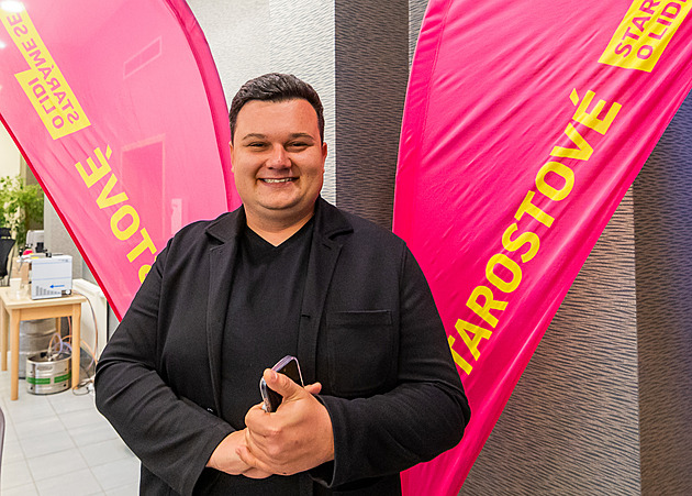 Skokan díky sociálním sítím. Mladý starosta chce ve sněmovně bránit menšiny