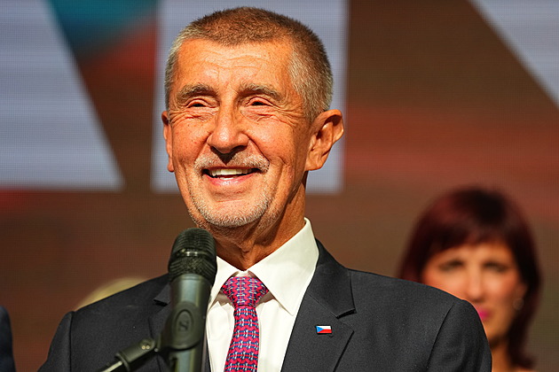 Babiš vysál protestní strany a mobilizoval voliče v chudších regionech, ukazují data