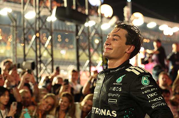 Teplo tentokrát nevadilo. Stále nevíme, kde se ta výkonnost vzala, zářil Russell