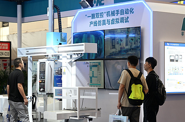 Rusko-čínský obchod vázne. Peking zastavil dodávky přesných obráběcích strojů