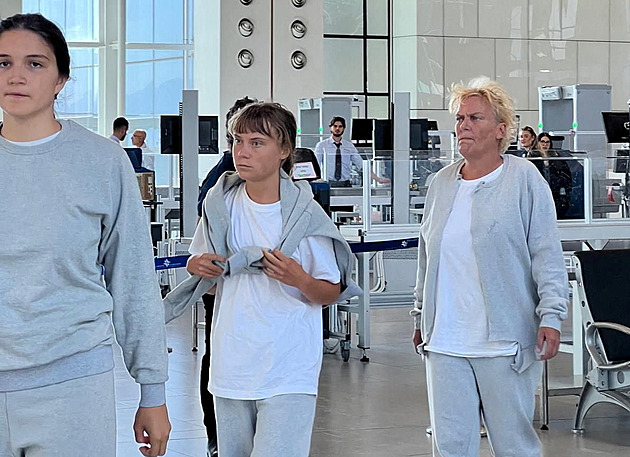 Izrael deportoval další várku aktivistů z flotily, je mezi nimi i Thunbergová