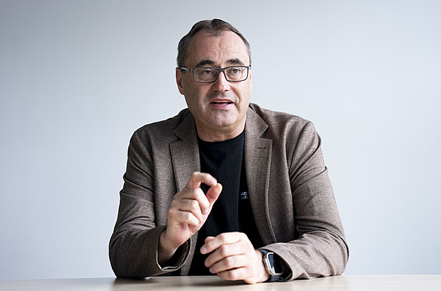 Okamura bude lepší než Pekarová, říká Šťastný. Ohledně vydání Babiše má jasno