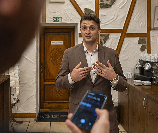 Mladí politici se teď hlásí o slovo. Nejdu do Sněmovny mlčet, říká Slovák