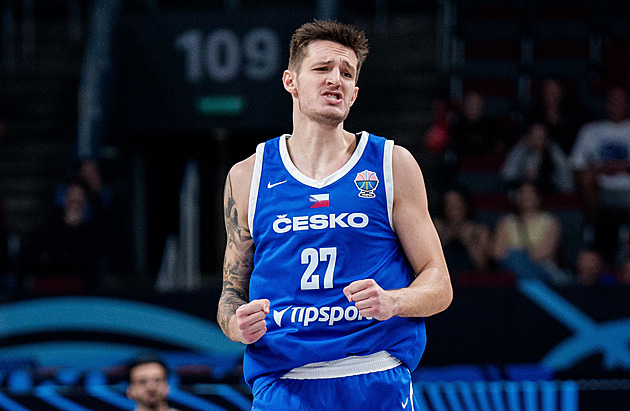 Český basket má nové vládce. Hráčem roku stal Krejčí, královnou je Vyoralová