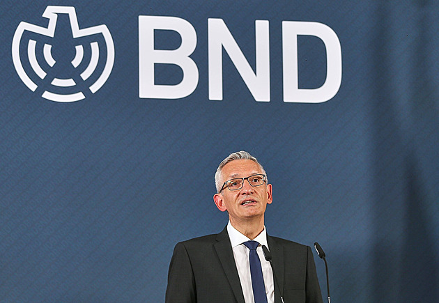 Rusko se nezalekne konfrontace, varuje německá rozvědka. Medveděv opět chrastí atomovkami