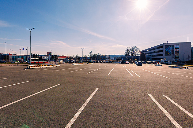 Parkování v Brně: kde odstavit auto zdarma a kolik stojí stání v modrých zónách