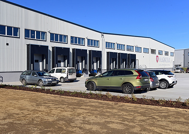 Na silnicích ubude kamionů, minerálka ze skladu zamíří přímo k zákazníkům