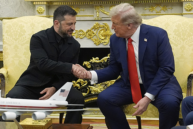 Telefonát Trumpa s Putinem? Na Rusko funguje jazyk síly, reagoval Zelenskyj