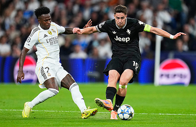 ONLINE: Bayern  jde rychle do vedení, v akci Real s Juventusem, Liverpool otáčí