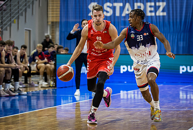 Brno zůstává stoprocentní, ve šlágru přehrálo Pardubice. Opava porazila USK