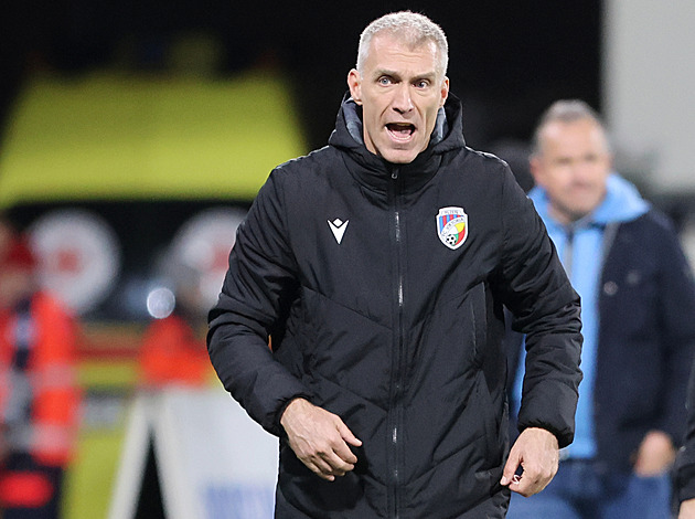 Hřiště? V této fázi poháru nedostatečné, myslí si Hyský. Výhry Plzně si i proto váží