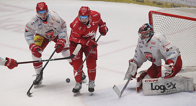 ONLINE: Budějovice vedou, gól Komety v Plzni odvolán. Lídr čelí Hradci