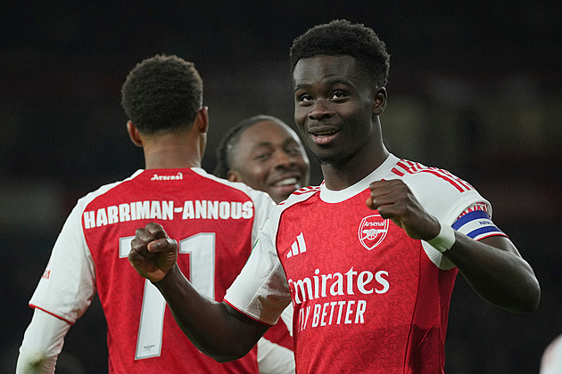 ONLINE: Arsenal před cestou na Slavii hraje v Burnley, Krejčí na Fulhamu