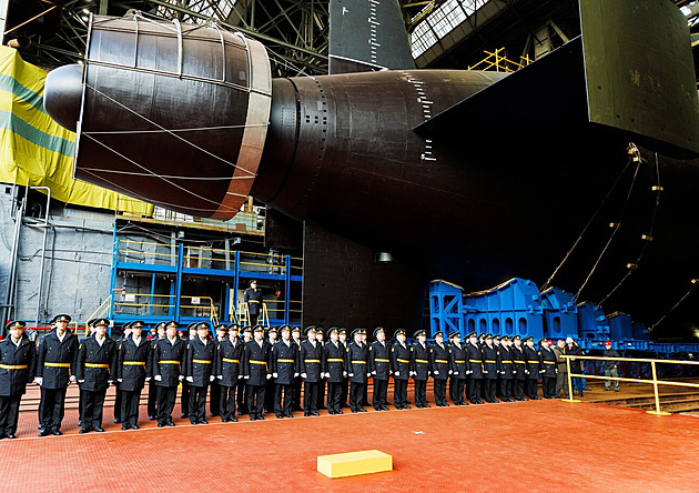 Rusko spustilo na vodu novou jadernou ponorku. Ponese drony Poseidony