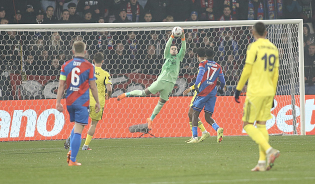 ONLINE: Plzeň - Fenerbahce 0:0, zasahoval i Jedlička, domácí jsou ale aktivnější